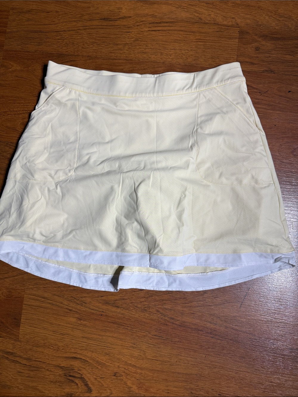 Peter Millar Light Yellow Athletic Skort with White Hem